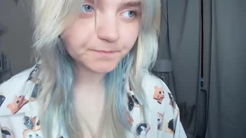 Jenny online show from August 13, 3:20 am