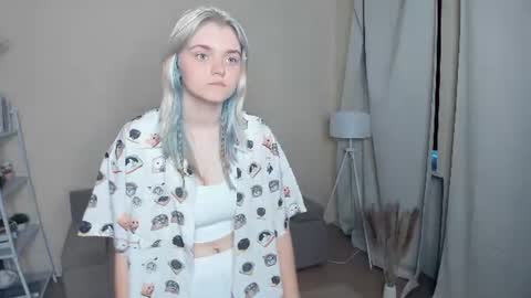 Jenny online show from August 13, 4:26 am