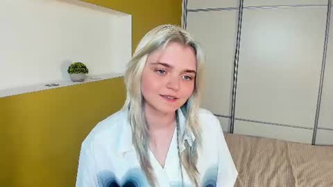 Jenny online show from August 15, 2:04 am