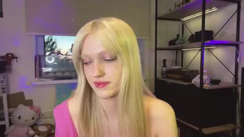 Ariela online show from August 6, 7:13 pm