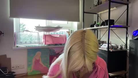 Ariela online show from August 7, 4:18 pm