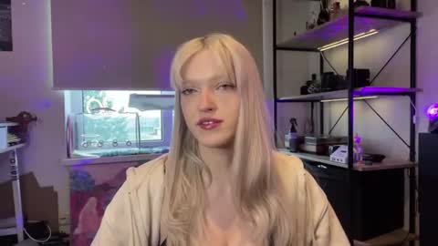 Ariela online show from August 13, 4:21 pm