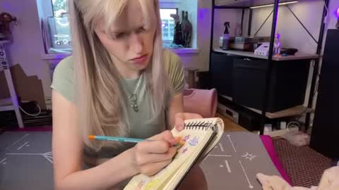 Ariela online show from August 13, 5:27 pm