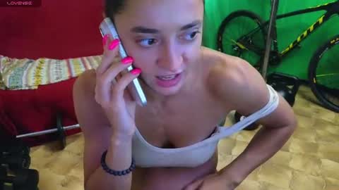 Gal online show from July 24, 8:39 am