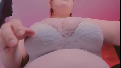 Khloe online show from August 14, 5:33 am