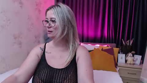 Kriss online show from August 9, 1:23 pm