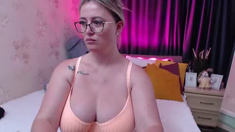 Kriss online show from August 9, 3:35 pm