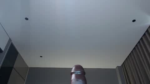 Krispyshot online show from August 12, 4:59 am