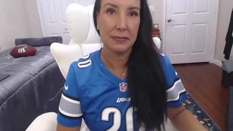 Krissy online show from August 13, 9:07 pm