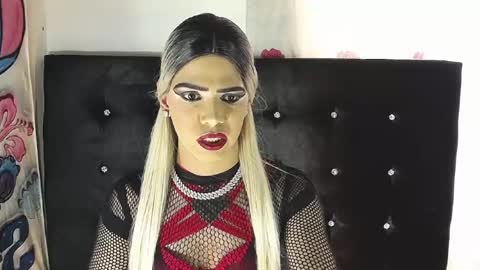 kristal_queen01 online show from May 25, 3:25 pm