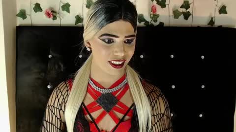 kristal_queen01 online show from June 10, 2:24 pm