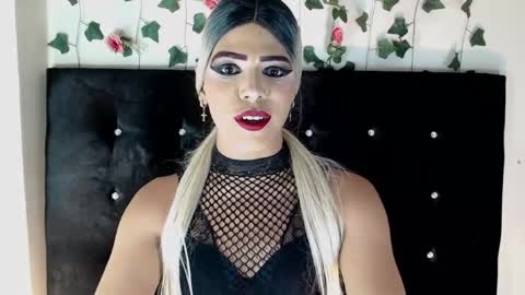 kristal_queen01 online show from June 12, 11:17 am