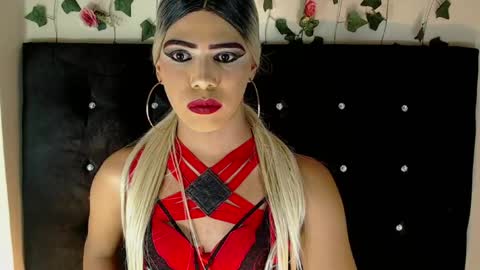 kristal_queen01 online show from June 25, 8:17 am