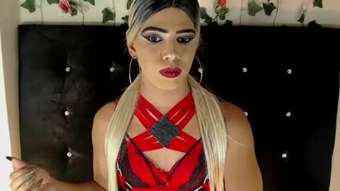 kristal_queen01 online show from June 25, 1:03 pm