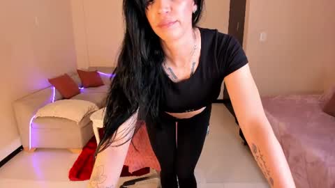 Sophia online show from August 8, 8:09 pm