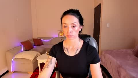 Sophia online show from August 9, 1:50 am