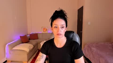 Sophia online show from August 12, 1:41 am