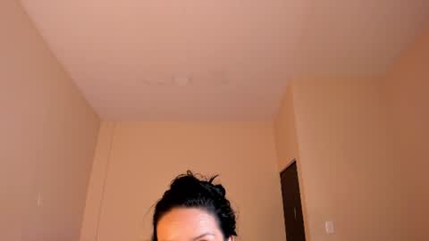 Sophia online show from August 15, 1:31 am