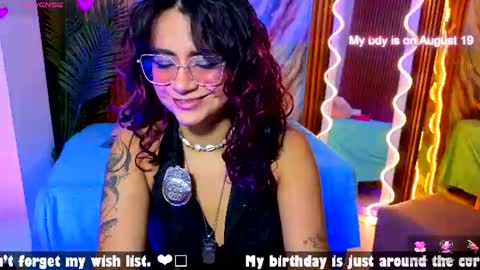 kristen_tay online show from August 15, 3:10 am