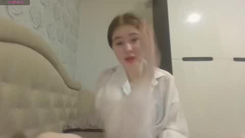 Alisa online show from September 4, 8:35 pm