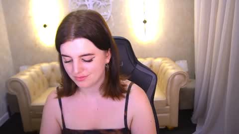 kristifoxy online show from August 8, 4:29 pm