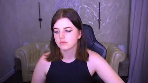 kristifoxy online show from August 10, 4:52 pm