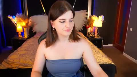 kristifoxy online show from August 14, 1:26 pm