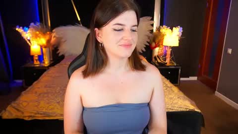 kristifoxy online show from August 14, 8:01 pm