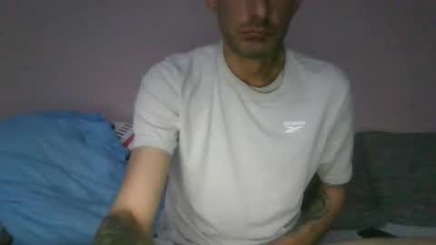 kristijan971161 online show from April 15, 11:34 pm