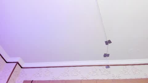 kristinels online show from August 6, 4:06 pm