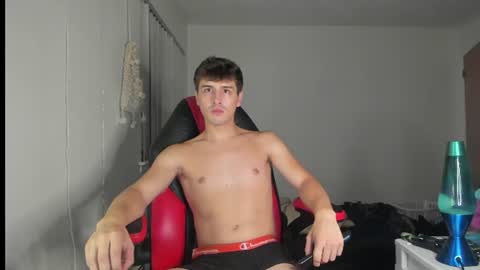 kroddy1985 online show from August 16, 2:59 am