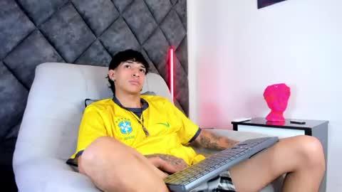 Kroy Wave  Muscle Tattoos Latino online show from August 13, 4:04 am