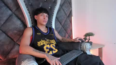 Kroy Wave  Muscle Tattoos Latino online show from August 15, 4:38 am