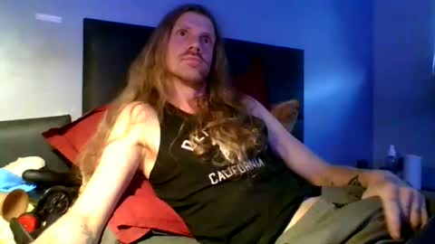 Krullz online show from August 3, 8:49 pm