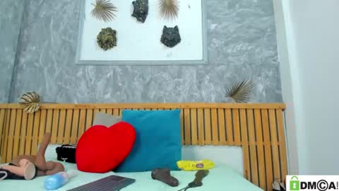 krystal online show from August 13, 9:51 pm