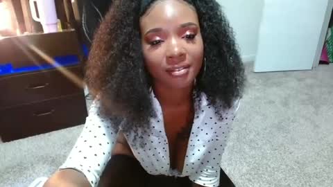 Krystal Blake online show from August 29, 6:01 am