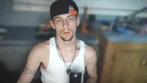 krytiar1992 online show from March 29, 9:39 am