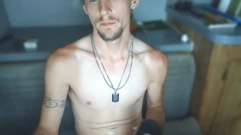 krytiar1992 online show from June 14, 10:01 am