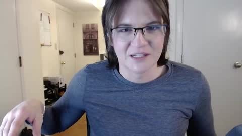 Cait online show from April 25, 10:16 pm