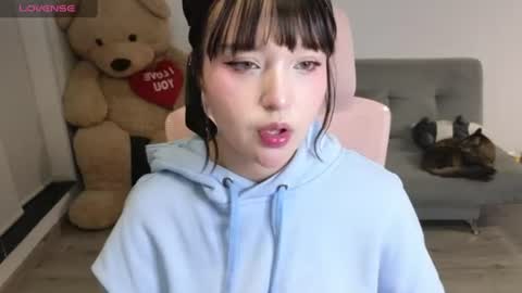Andy online show from August 6, 10:36 am