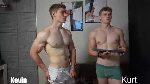 kurt_hanssen online show from August 6, 9:03 pm