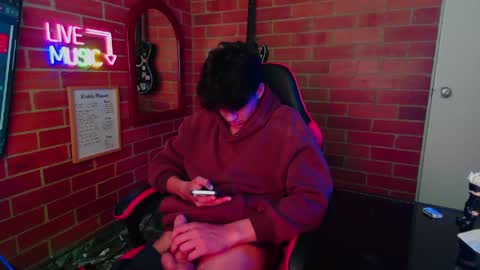 JASON online show from May 21, 6:53 pm