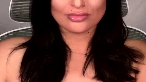 Kick online show from August 14, 6:44 pm