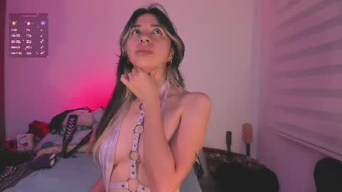 Aria Kess  online show from August 7, 12:32 am