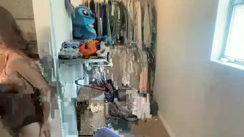 kyky online show from July 12, 4:57 pm