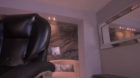 I am Kyla online show from August 10, 12:28 pm