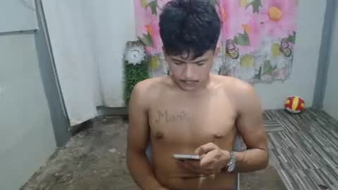 kyle_lourence online show from June 2, 5:21 am