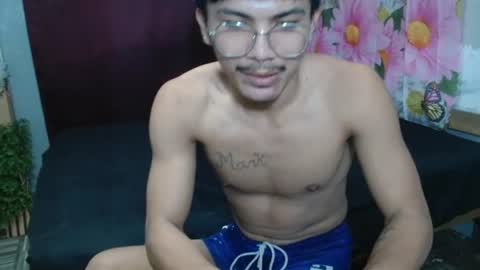 kyle_lourence online show from June 22, 6:52 pm