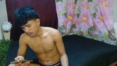kyle_lourence online show from June 30, 9:27 pm