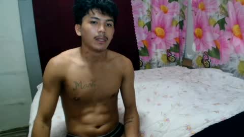 kyle_lourence online show from July 17, 2:11 am